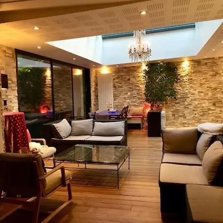 Maison De Charme Avec Piscine Interieure & Jardin